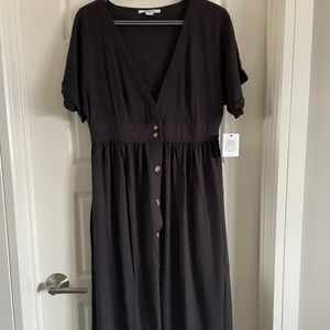 O’Neil black linen midi dress NWT.
